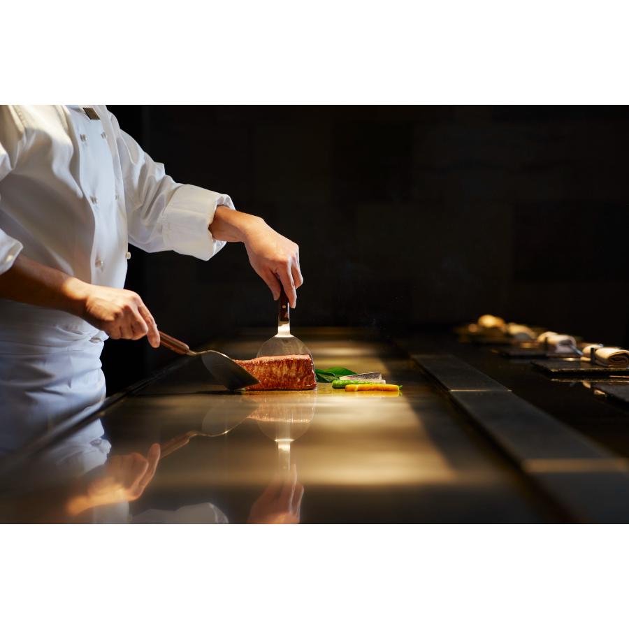 ＜京王プラザホテル＞鉄板焼「やまなみ」プレミアムディナーコース【個室確約】（2名様）【三越伊勢丹選定】