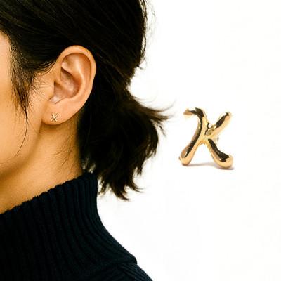 ふるさと納税 岐阜市 ピアス 18金 イニシャル アルファベット 「K」 片耳