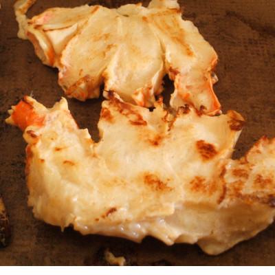 ふるさと納税 小清水町 【訳あり】蒸し蟹・鍋用 2大かに 肩肉食べ比べセット 計1.5kg【タラバ蟹・ズワイ蟹】カット済み |  | 01