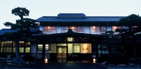さぎの湯荘「季節の会席」と日帰り温泉（１名様）【食事券 会席料理 露天風呂 温泉 旅館 旅 旅行 癒し リフレッシュ ご褒美 チケット 旬 島根県 安来市】