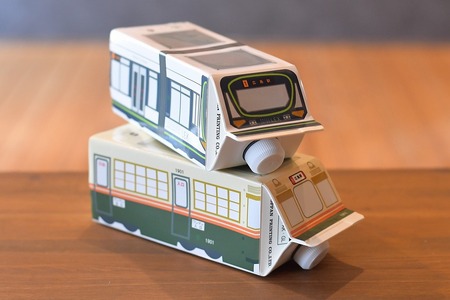 【年内発送】【広島電鉄とのコラボ】広電カフェオレベース 6本 (2種類 各3本)どちらも加糖&カフェインレス)スペシャルティコーヒー