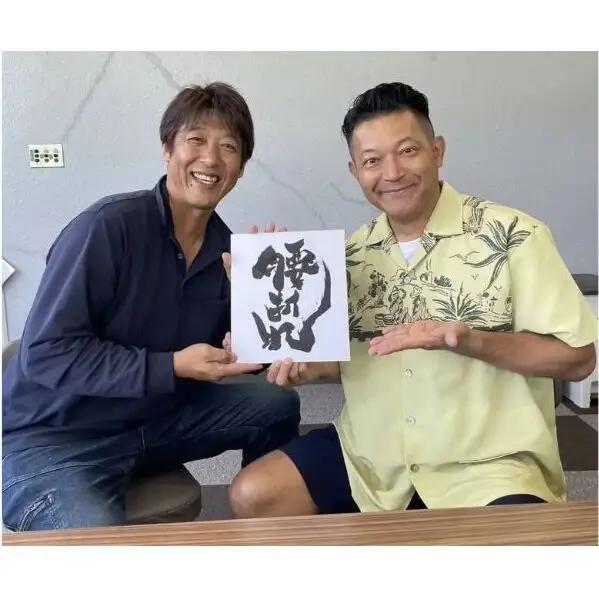 本格 芋焼酎 腰折れ 36度 700ml×1本 瓶 山口智充 ぐっさん ラベル 直筆 化粧箱入り 焼酎 芋焼酎 芋 紅はるか お酒 酒 アルコール 黒麹 晩酌 糖質ゼロ プリン体ゼロ こしおれ お取り