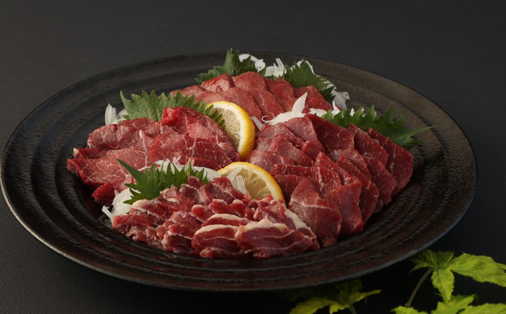 熊本県産 馬刺し 350g セット（小）醤油付き 馬肉 冷凍