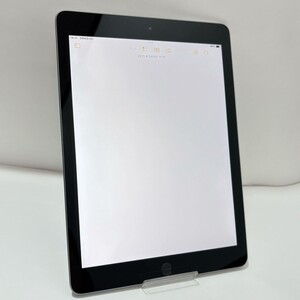 iPad 第6世代 32GB Wi-Fiモデル スペースグレー 中古 アイパッド Bランク品