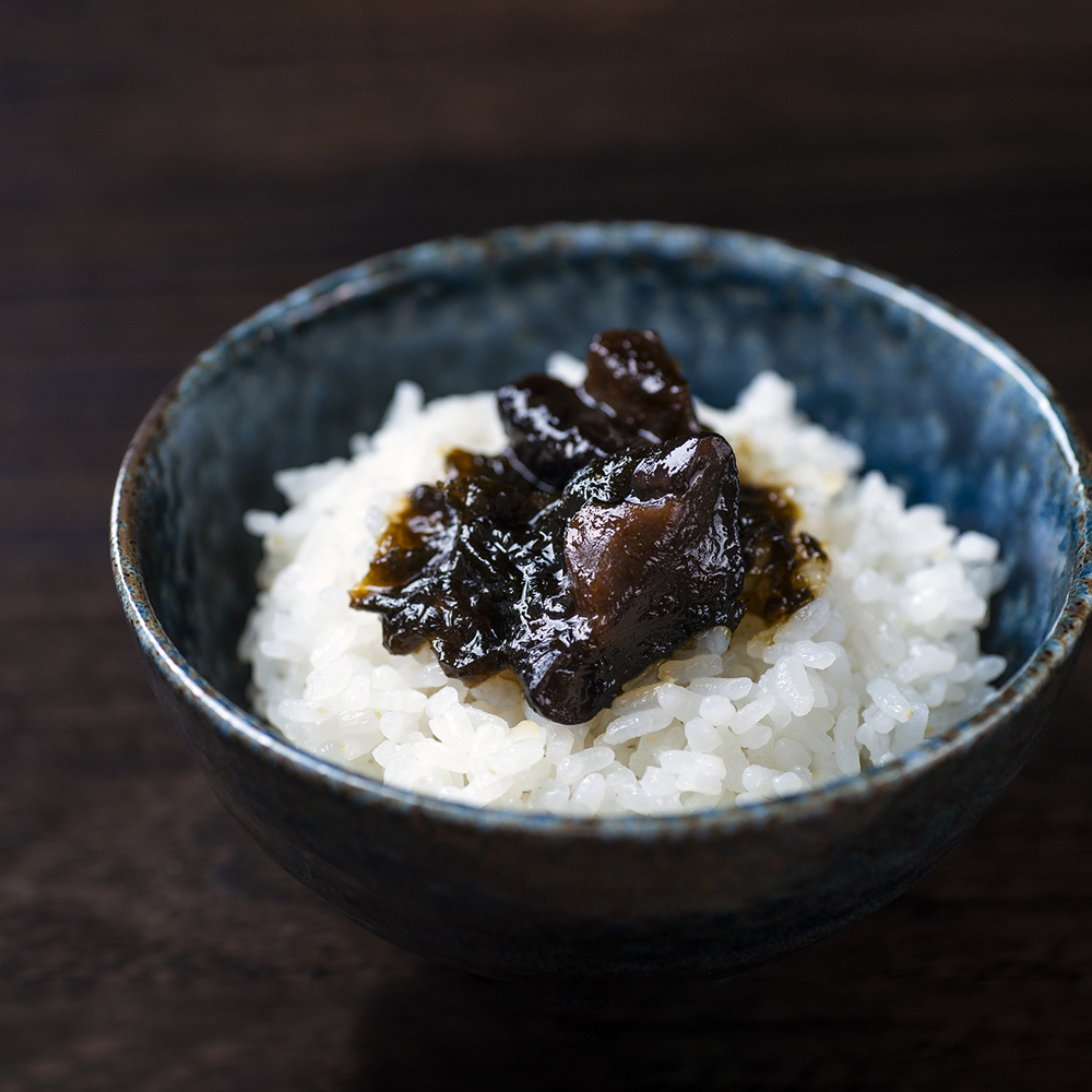 【泗水十貨店（しすいじっかてん）】ゴロゴロ椎茸入りあおさのり佃煮（180ｇ×２瓶）手提げ袋付き　四日市認定地場特産品_イメージ3