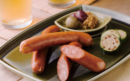お肉の旨みがあふれる「あらびきウィンナー」。