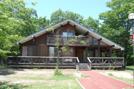 ＜やくらい高原リゾート＞1棟貸し切り！宮城県加美町やくらいコテージご宿泊券 (6人用1泊) 旅行 観光 宿泊券 旅行券 / 加美町振興公社 / 宮城県 加美町