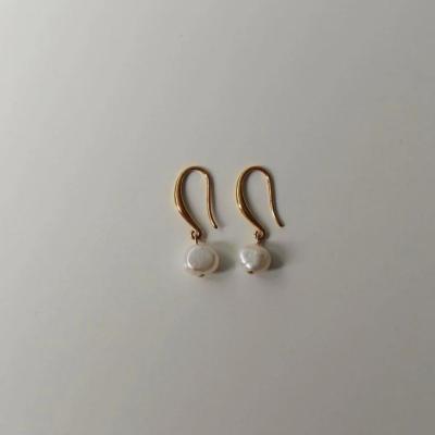 ふるさと納税 渋谷区 [Cherieオリジナルピアス]pearl hook pierce |  | 01
