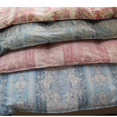 羽毛専門工場直送　国産羽毛ふとん　ダックダウン70% 1.0kg 防臭加工　色柄おまかせ