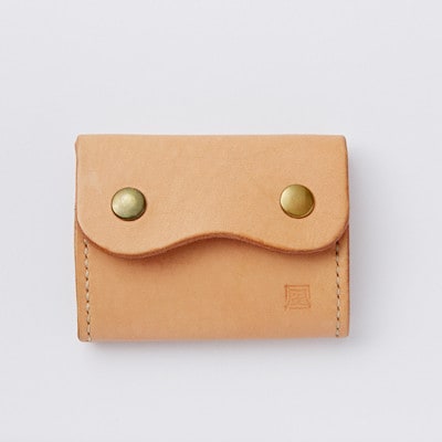 【ちっこくても使い易いミニ財布no.3】右利き用生成り手縫い　フロント2分割　使うほどに飴色に…