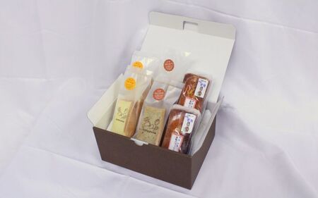 スイーツ シフォンケーキと伊賀の銘酒 芭蕉酒粕パウンドケーキの詰合せ【mnma0003】