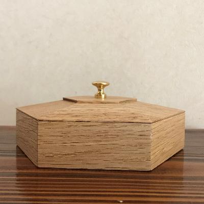 ふるさと納税 津野町 無垢ナラ材　六角形(ヘキサゴン)小物入れ |  | 01