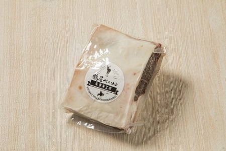 鶴居村  鹿肉 エゾシカ 背ロース肉ブロック　400g×1パック ( ベニソン エゾシカ  エゾシカ肉 背ローズ肉 シカ肉 エゾ鹿 無添加 人気 プレゼント 贈り物 お歳暮 高品質 冷凍 真空 未楽来