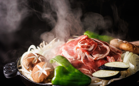 ラム肉 スライス 100g×5パック(合計500g) 味付き 羊肉 として美味しくなりました【配送不可地域：離島】【1439955】