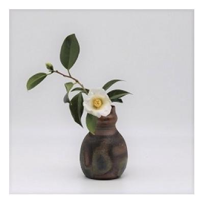 ふるさと納税 備前市 備前焼ひさご型掛花入れ(登り窯) |  | 01