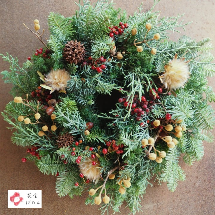 
                  クリスマスリースΦ22cm
                