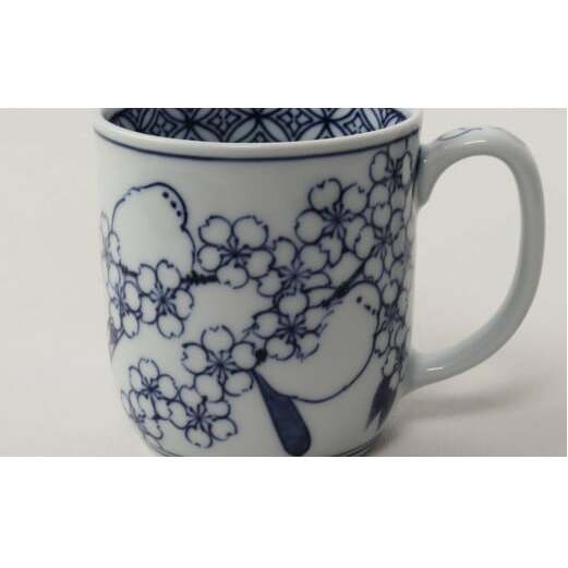 有田焼 シマエナガ マグカップ (大)【道雪窯】食器 器 うつわ 染付 手書き しまえなが 鳥モチーフ A40-345_イメージ4