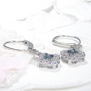 ピアス プラチナ Pt900 ダイヤモンド ブルーダイヤ 0.86ct クローバー フレンチフックピアス レディース 四つ葉 花 フラワー 揺れるピアス キャッチレス クリスマス ジュエリー 【f28
