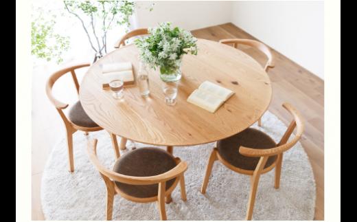 
無垢 ダイニングテーブル サークルテーブル 円テーブル / ウォールナット材 または オーク材 【HIRASHIMA AGILE Circle Dining Table 133】 受注生産
