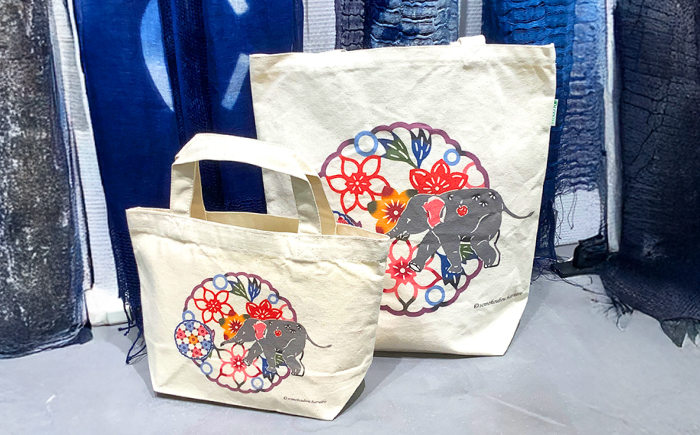 プリントトートバッグセット「コロコロゾウ」/ somekoubou haruiro 伝統工芸  ギフト エコバッグ沖縄市 / コザ工芸館ふんどぅ [BCAU032]