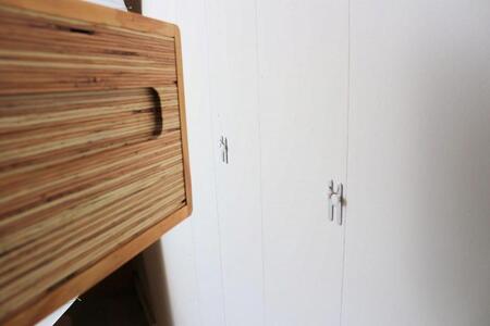 箱型飾り棚　小（和柄ブルーまたは和柄レッド）杉  北海道 KOTA インテリア 手作り 家具職人  モダン