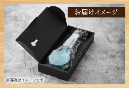 まるで時計アイコンのようなカタチの壁掛け時計『iconclock』ホワイト