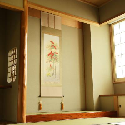 ふるさと納税 本巣市 掛け軸「南天福寿」 鈴木優莉 尺五立 サイズ:190×54.5cm 掛け軸 慶祝 冬掛け |  | 03