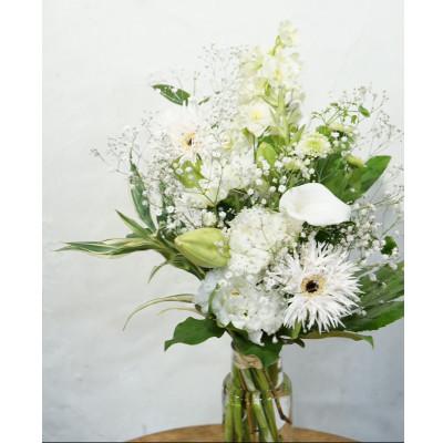 ふるさと納税 高知市 【毎月定期便】季節のおすすめ生花花束一対 供花 初回花瓶付【CG032】全3回 |  | 02