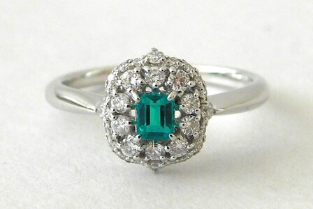 【ふるなび限定】【一点もの】Pt900　コロンビア産エメラルド（0.20ct）ダイヤモンドリング　K59　K06122-H　FN-Limited-SP