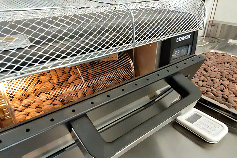 [ショコラ・テリーヌ 1本320g] 温度帯で3度「食感・味わい」が変わる「リッチなテリーヌショコラ」｜チョコレート専門店 生チョコ ショコラ スイーツ デザート 菓子 お菓子 洋菓子 贈り物 ギフト