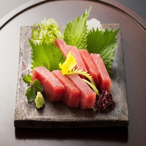 a20-315　約20人前 老舗鮪問屋 が 選ぶ 天然 めばち 鮪 約2kg