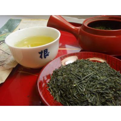 ふるさと納税 川根本町 【坂本園】八十八夜摘み煎茶200gSL缶入りと川根茶羊羹のセット |  | 01