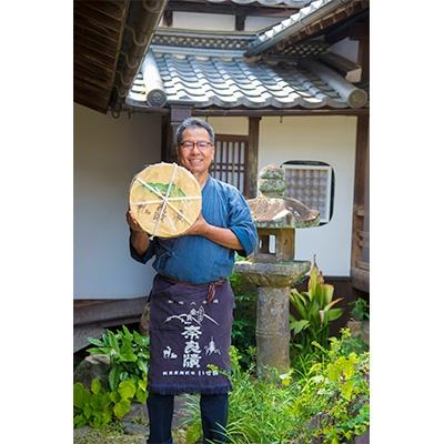 ふるさと納税 宇陀市 【奈良といえば奈良漬】本格木桶入り詰合せ(うり×3、きゅうり×2、すいか×2、守口大根×1)T4R |  | 01
