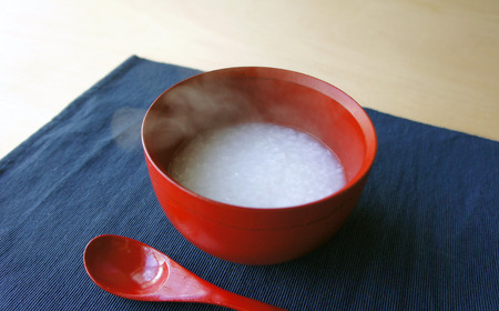 七分搗きコシヒカリの白がゆ 250g 24袋 おかゆ お粥 米 レトルト 防災グッズ 防災用品 常温保存 非常食 備蓄 ストック 長期保存 [小さな農家ささげ米]【024S054】