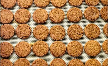 【低糖質】手作り 一口シナモンバタークッキー スイーツ デザート お菓子 焼菓子 砂糖不使用 小麦粉不使用 濃厚 食べやすい 糖質制限 サクサク 健康管理 