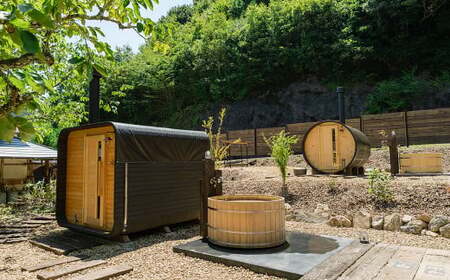 ランチ付き日帰り寄合いサウナ 平日 大人2名様利用 | つづやビレッジ M40S25