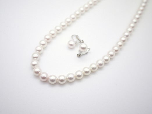 
                  あこや真珠 7.5 ～ 8.0mm ネックレス イヤリング セット パール 宝石 アクセサリー ジュエリー 伊勢 志摩 伊勢市 結婚式 入学式 ギフト 贈り物 フォーマル プレゼント 誕生日 本真珠 成人式 お祝い 母の日 【三重県真珠】 三重県 伊勢市 伊勢 (993)
                