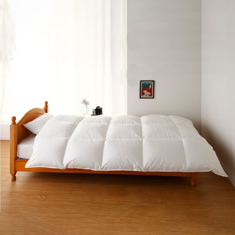 【シングル】羽毛布団　KING（キング）　１５０cm×２１０cm（羽毛ふとん）