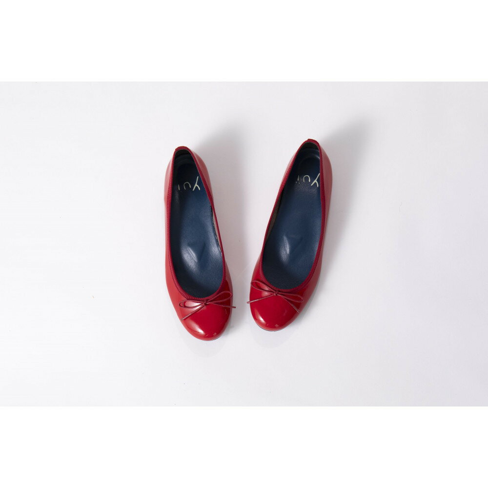 【ふるさと納税】美脚に導く骨盤ケアシューズyui エナメルダークレッド【サイズ選択可能】 | 靴 くつ ファッション 人気 おすすめ 送料無料