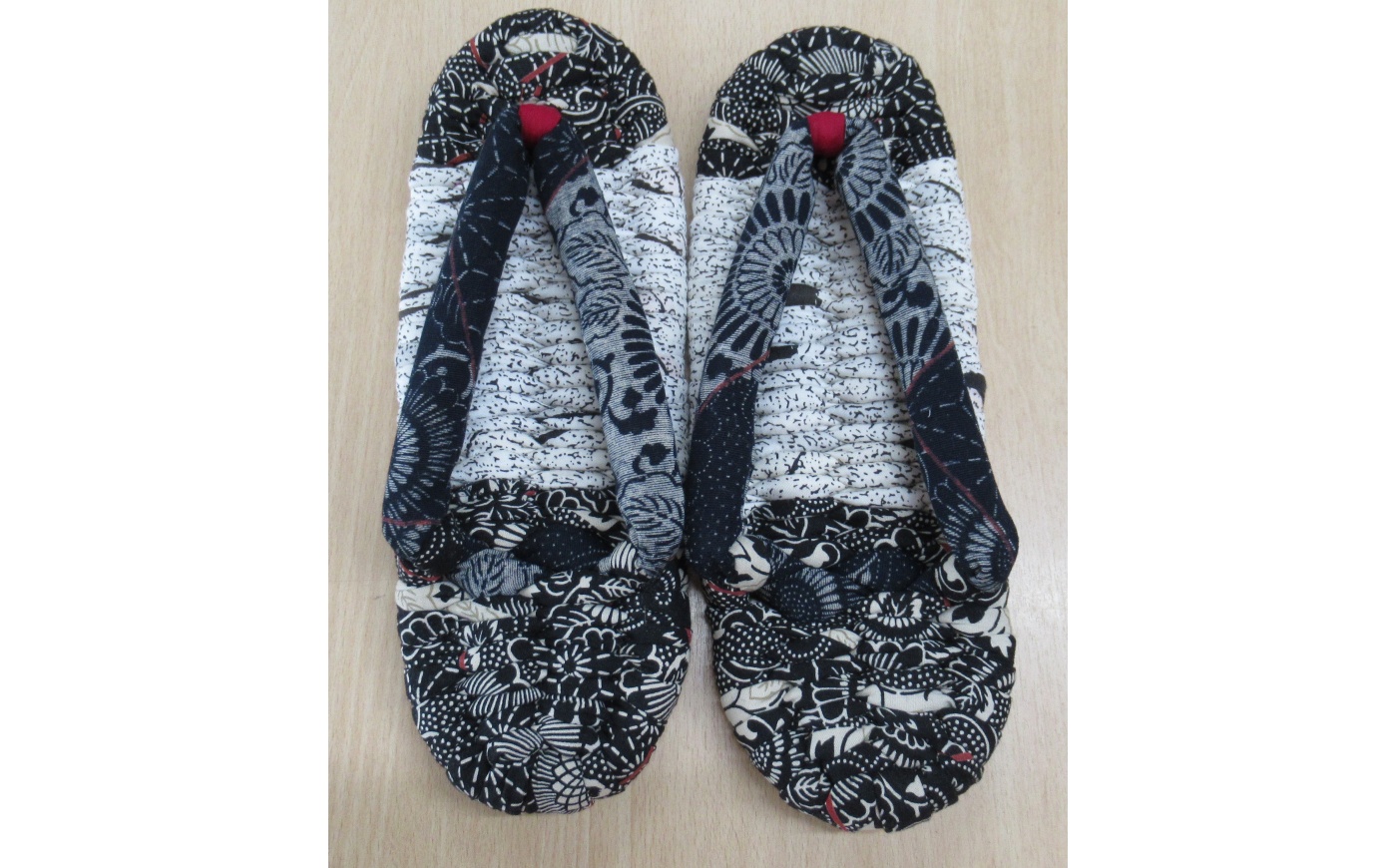 串原の布ぞうり 女性用 Mサイズ (23.5cm～24.5cm) / ぞうり 草履 女用 履物 室内履き 恵那市 / マレットハウス [AUCU007]