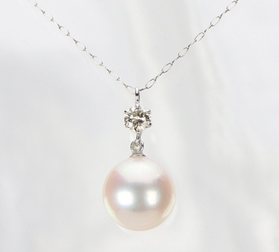 
                  真珠 ペンダント ネックレス パール プラチナ Pt あこや本真珠 9.0mmup ダイヤモンド 0.15ct ペンダントネックレス 冠婚葬祭 入学式 卒業式 結婚式 ギフト プレゼント 贈り物 フォーマル 誕生日 アクセサリー オシャレ パールアクセサリー ジュエリー あこや アコヤ アコヤ真珠 あこや真珠 本真珠 伊勢志摩 メール 三重 伊勢（644）
                