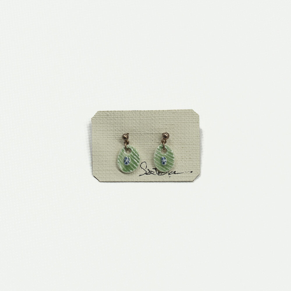 【ふるさと納税】陶器ピアス SH-P005　 工芸品 ネックレス アクセサリー 半磁器