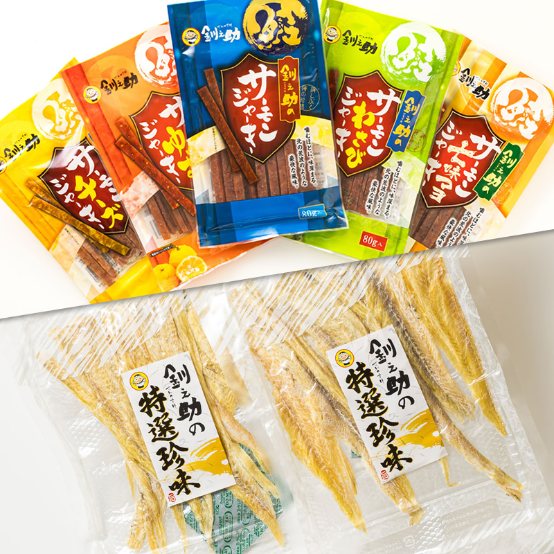 贅沢な晩酌に。北海道産鮭ジャーキーとこまいを味わう6ヶ月 毎月違う味を楽しむ！北のおつまみ定期便 全6回｜つまみ サケ さけ 冷凍 魚介類 海鮮 笹谷商店 釧之助本店 北海道 釧路町 釧路超 特産品_