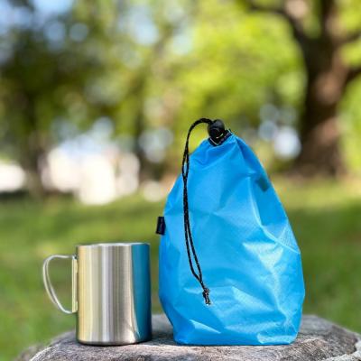 ふるさと納税 名古屋市 【S 1.5L・水色】　キャンプで大活躍!トイレットペーパーホルダー 小さめナイロン巾着袋