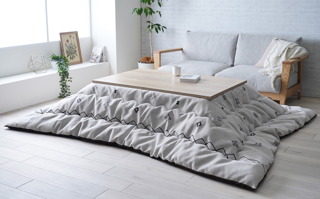 
            軽くてあったか ハピネスコタツ掛布団 200cm×200cm IV（アイボリー） こたつ掛布団 こたつ布団 こたつ コタツ 炬燵 福岡県 柳川市
          