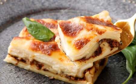 和牛ミートラザニア＆ 白いラザニア 約200g×2個セット トウキョーラザニアbyチル （計約400g） 白い ラザニア パスタ セット 食品 ギフト 贈り物 グルメ 冷凍 おすすめ