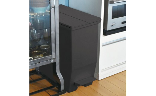 SOLOW ソロウ　ペダルオープンツイン 20L ブラック