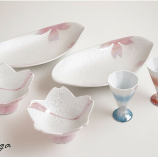 桜ラスター楕円皿と小鉢・十角杯のペアセット 有田焼 富永陶磁器 ew004