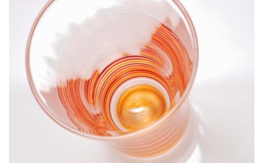 写真はイメージです。お届けする商品の色は「紫黒」です。