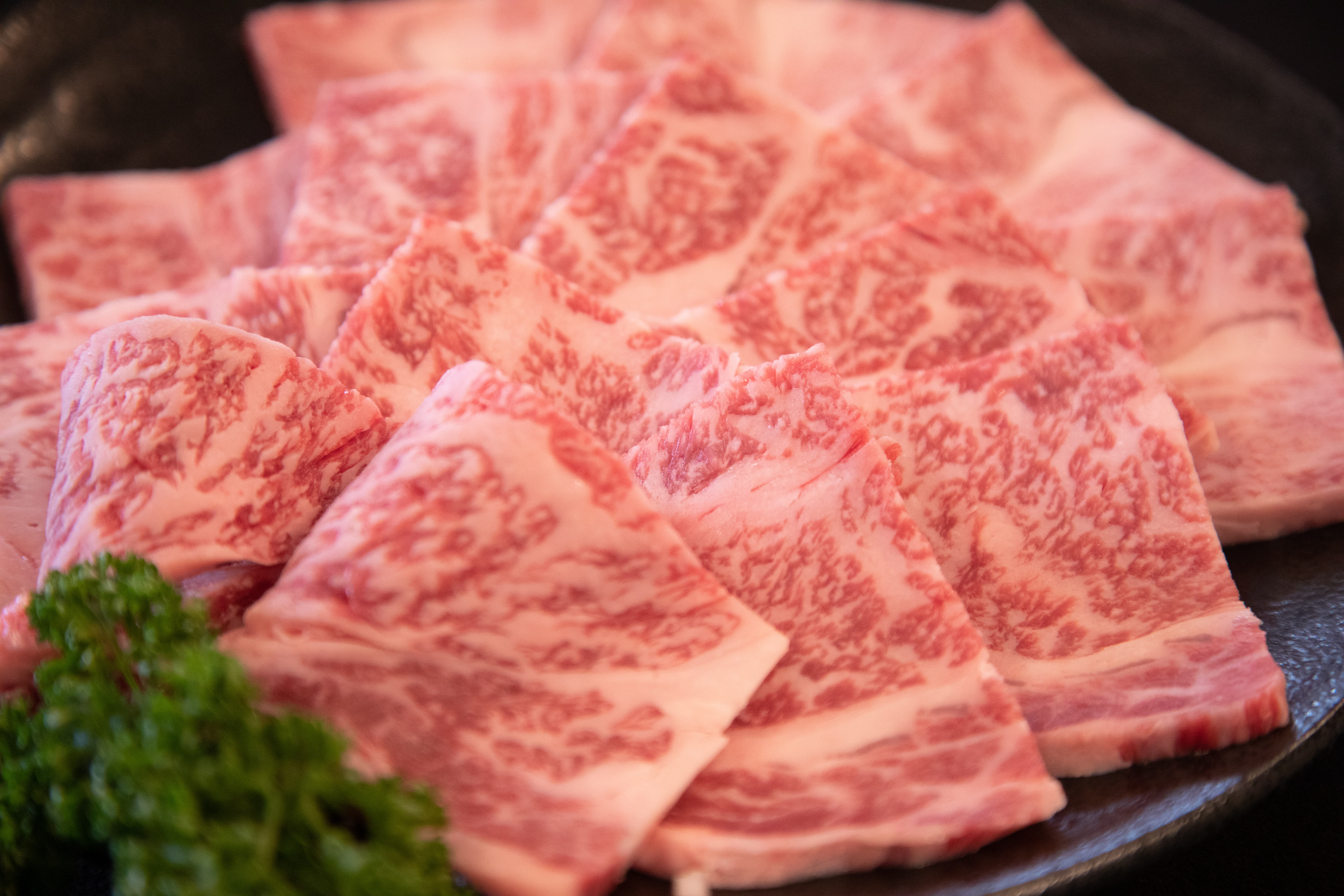【モリモリ応援】Ａ4等級以上小林市産宮崎牛おためし上質肩ロース（焼肉用）800g 国産 牛肉宮崎牛 黒毛和牛 焼肉_イメージ2